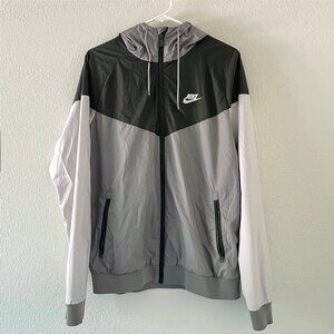 Nike Windbreaker - Khaki (Men's M)